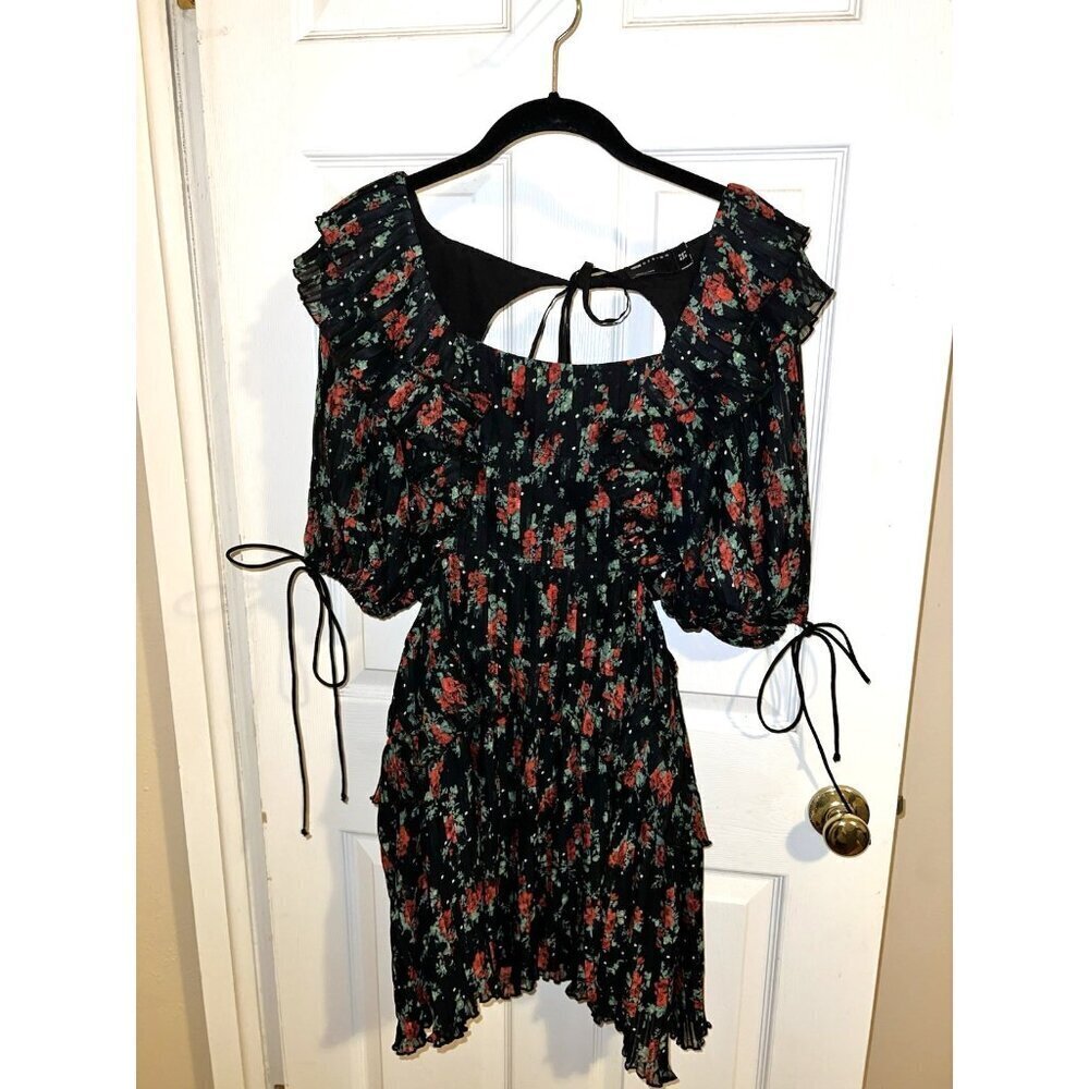 ASOS DESIGN Black Rose Print Plated Tiered Open Sides Cocktail Dress Sz 8